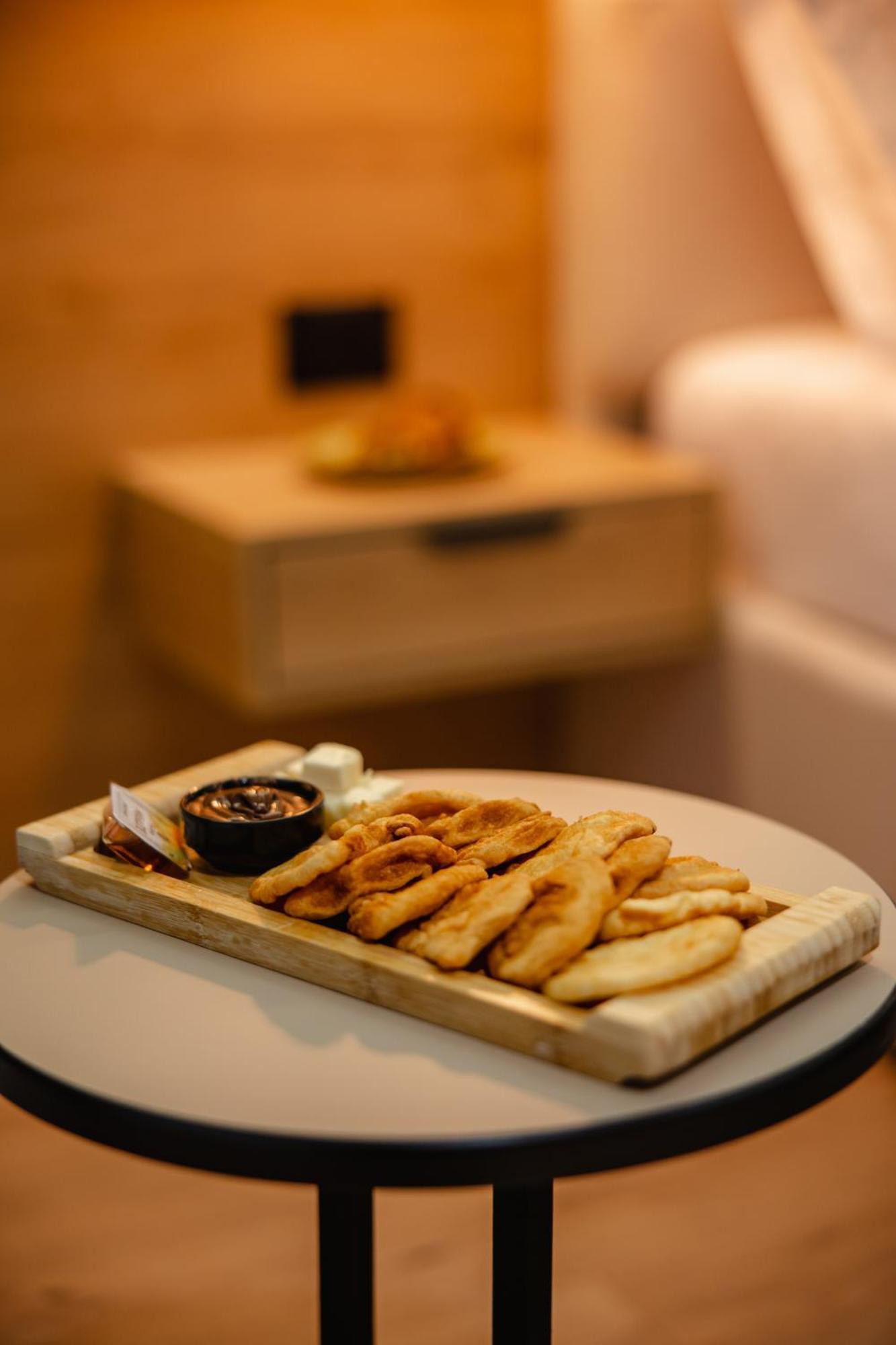 Oro Inn Hotel Shkoder Ngoại thất bức ảnh