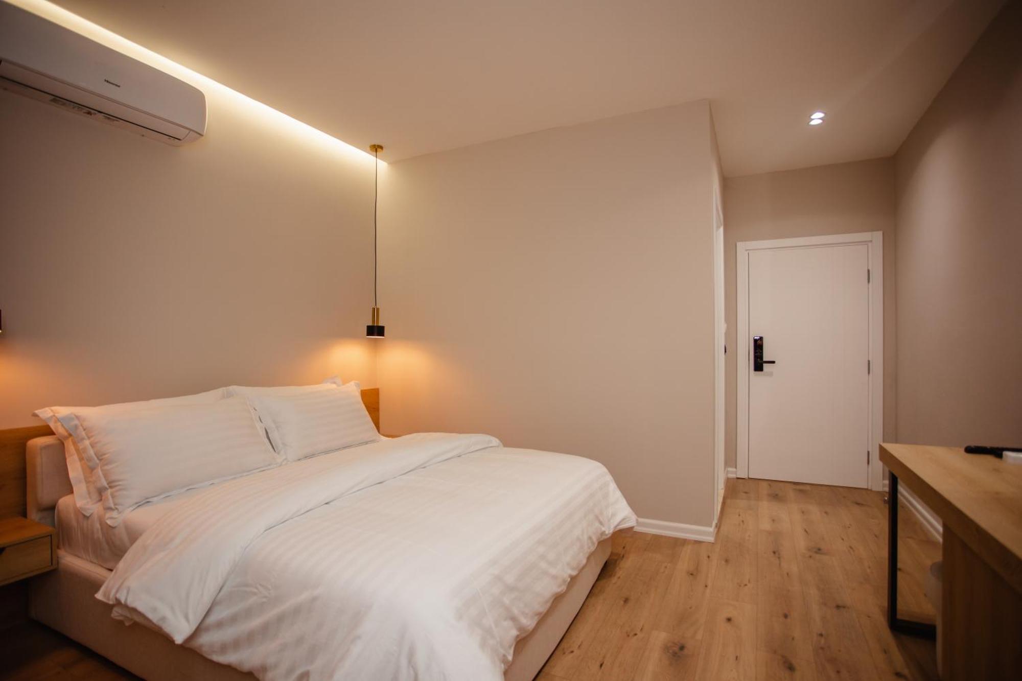 Oro Inn Hotel Shkoder Ngoại thất bức ảnh