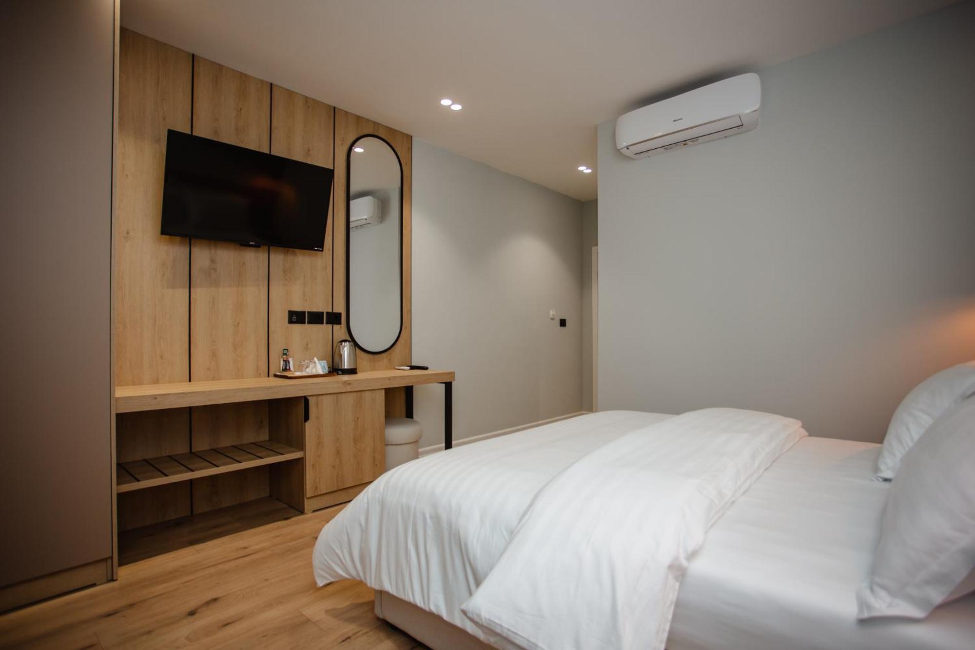 Oro Inn Hotel Shkoder Ngoại thất bức ảnh