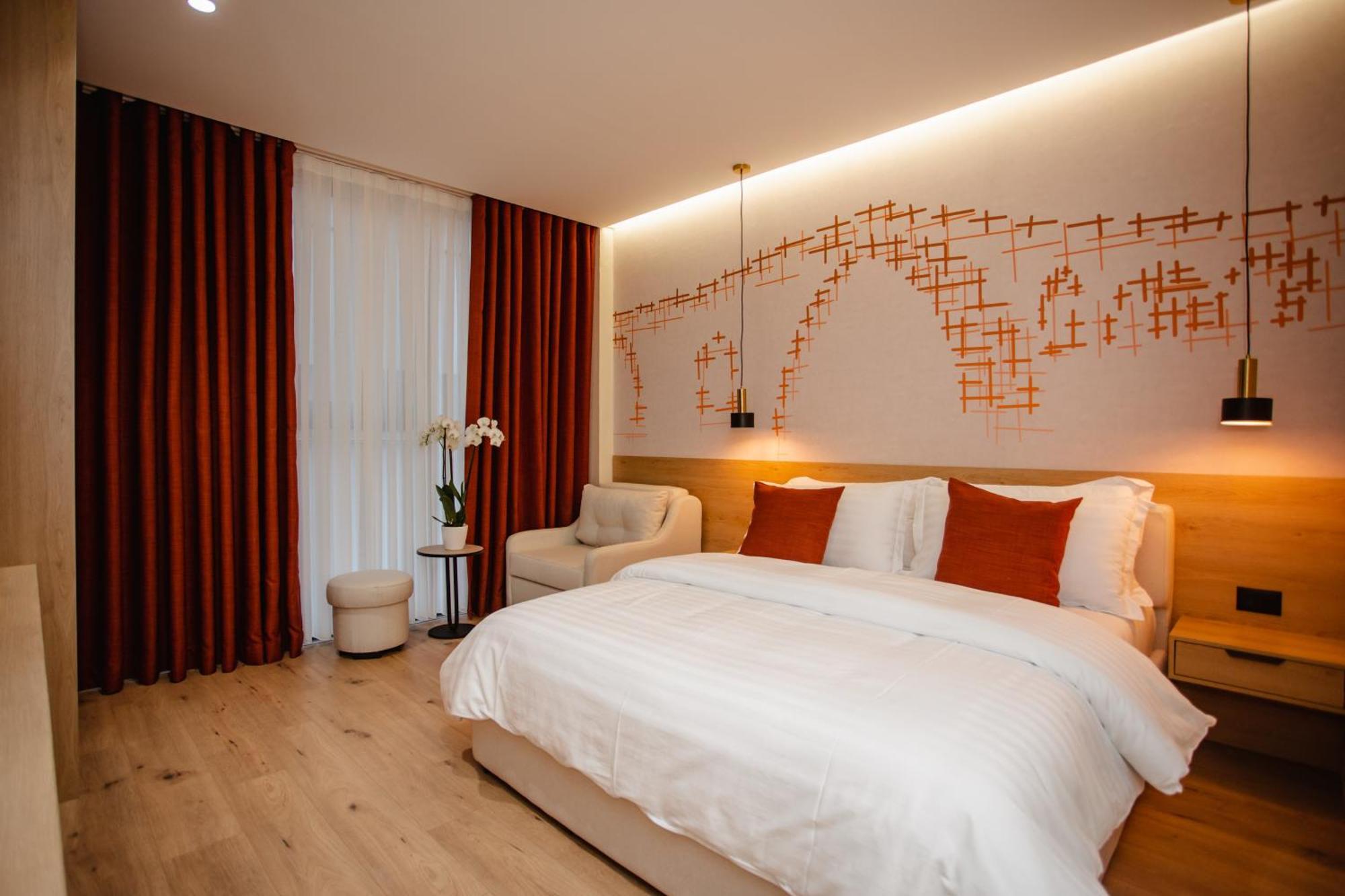 Oro Inn Hotel Shkoder Ngoại thất bức ảnh