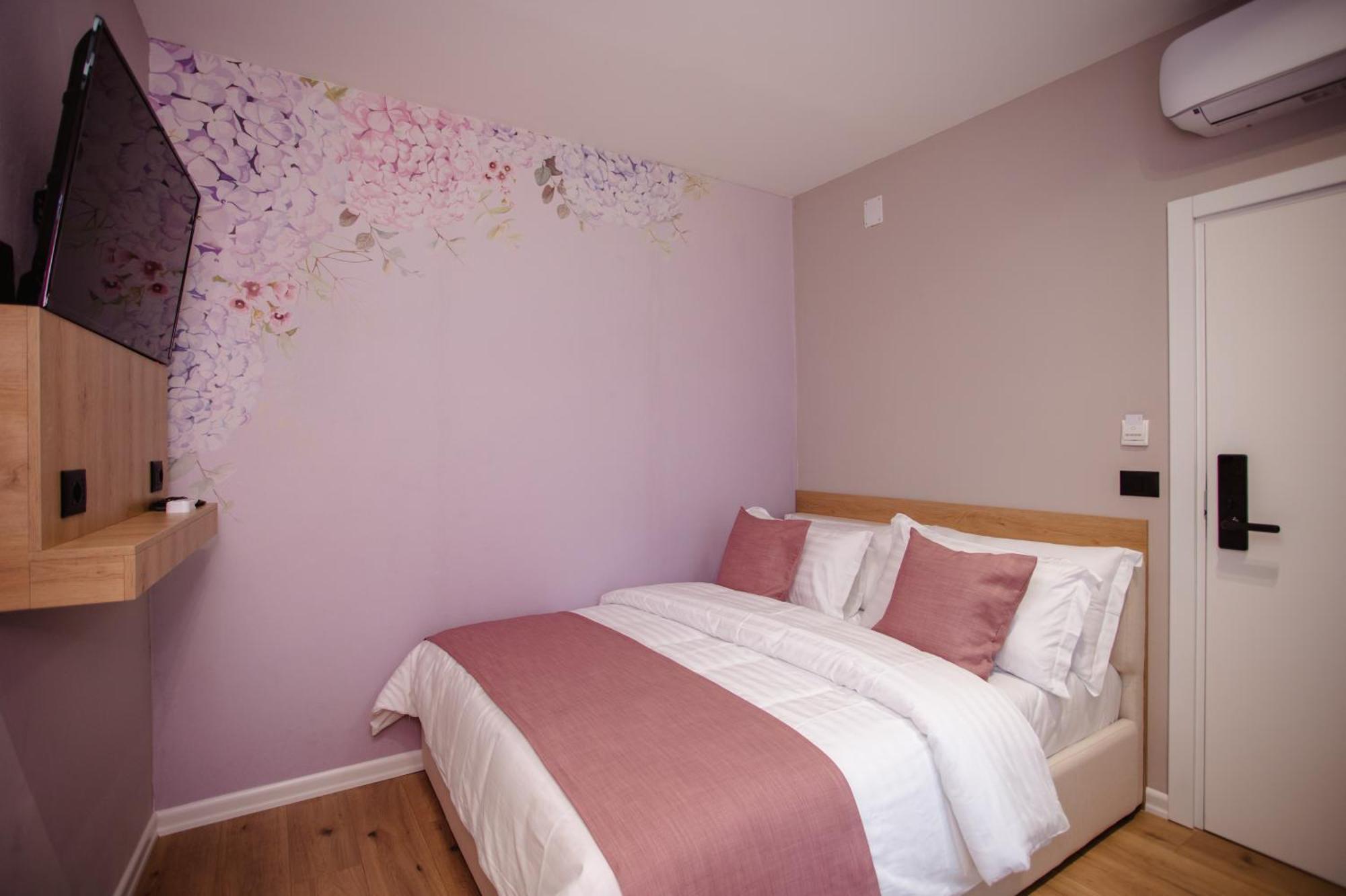Oro Inn Hotel Shkoder Ngoại thất bức ảnh