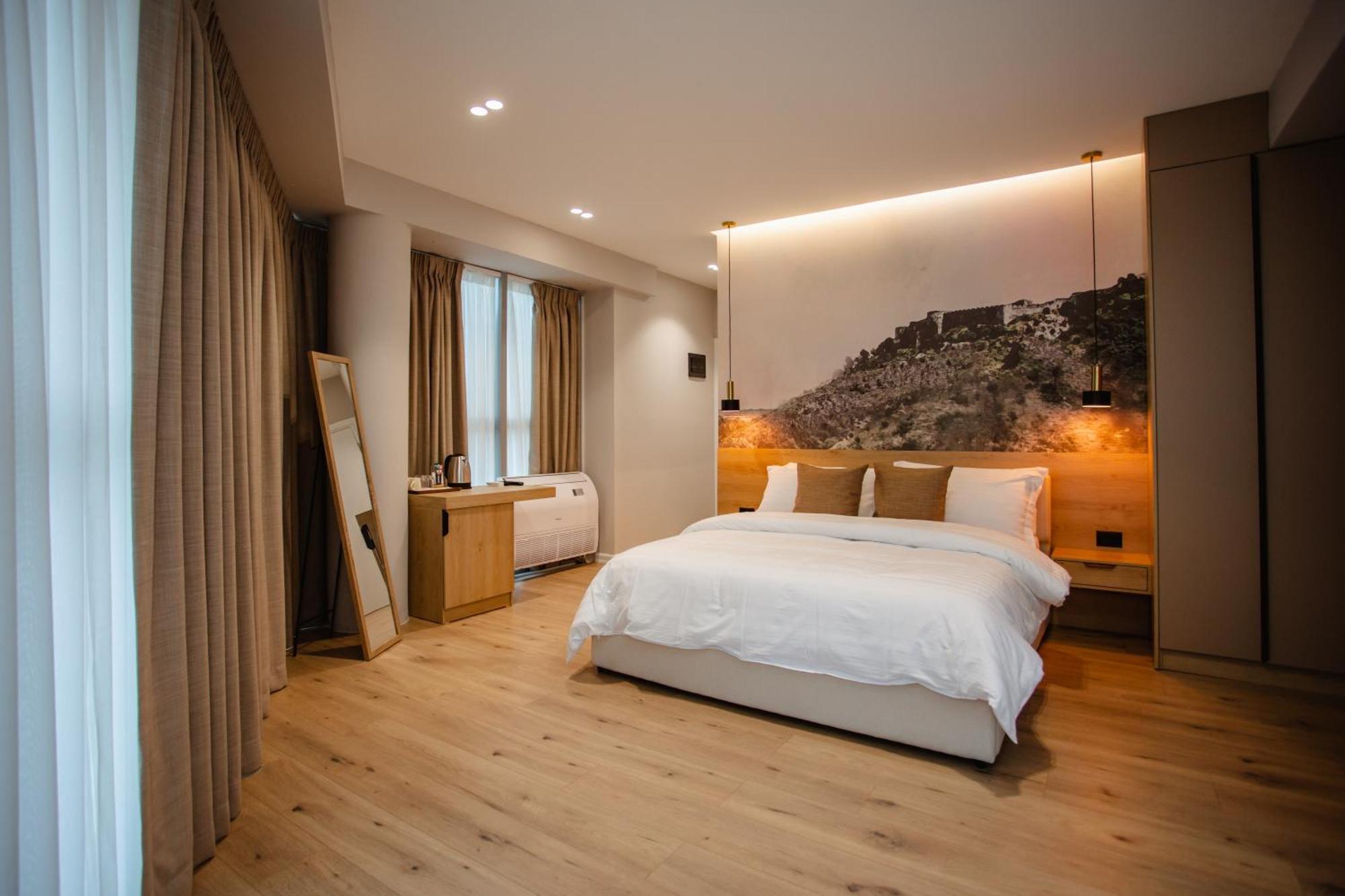 Oro Inn Hotel Shkoder Ngoại thất bức ảnh